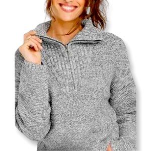 NWT Universal Thread Gray Mock Turtleneck sweater, size XS